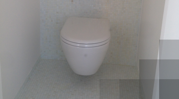 Toilet in glasmozaiek sicis 1,5 x 1,5.
